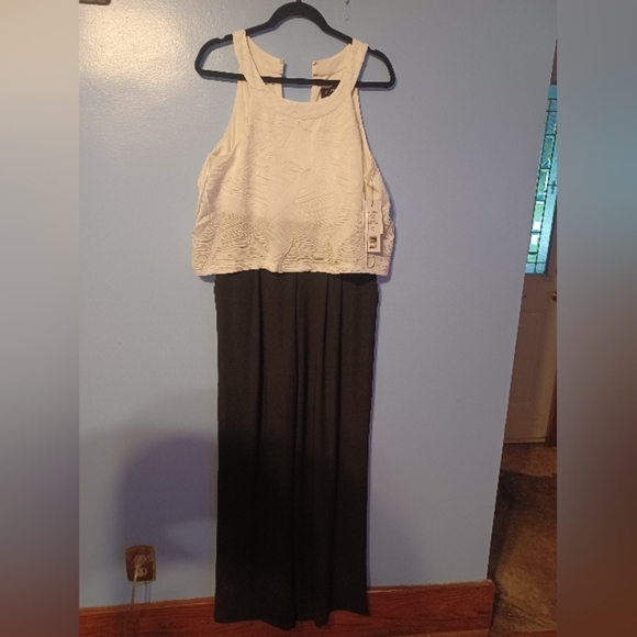 Women's romper size 12 tall - Picture 1 of 7